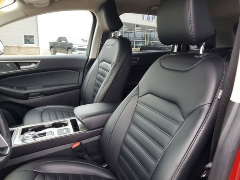 Used 2023 Ford Edge SEL w/ Convenience Package image 16