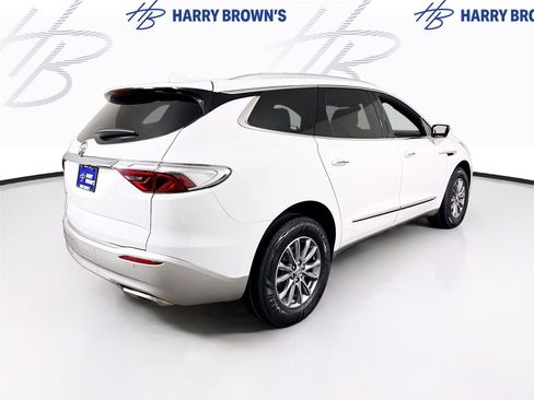 Used 2023 Buick Enclave Essence AWD/4WD image 31