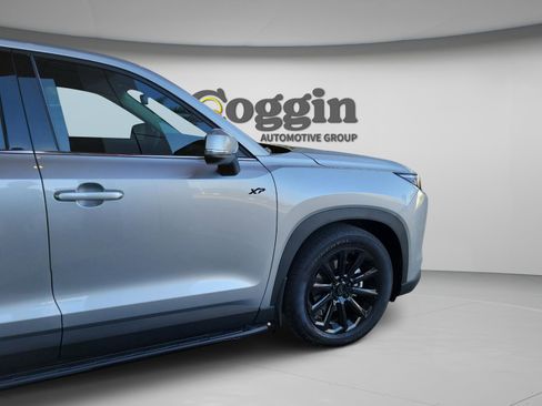 Certified 2025 Toyota Grand Highlander FWD image 30