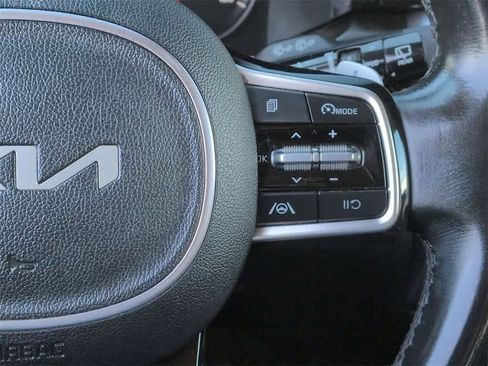 Used 2022 Kia Sorento S image 25