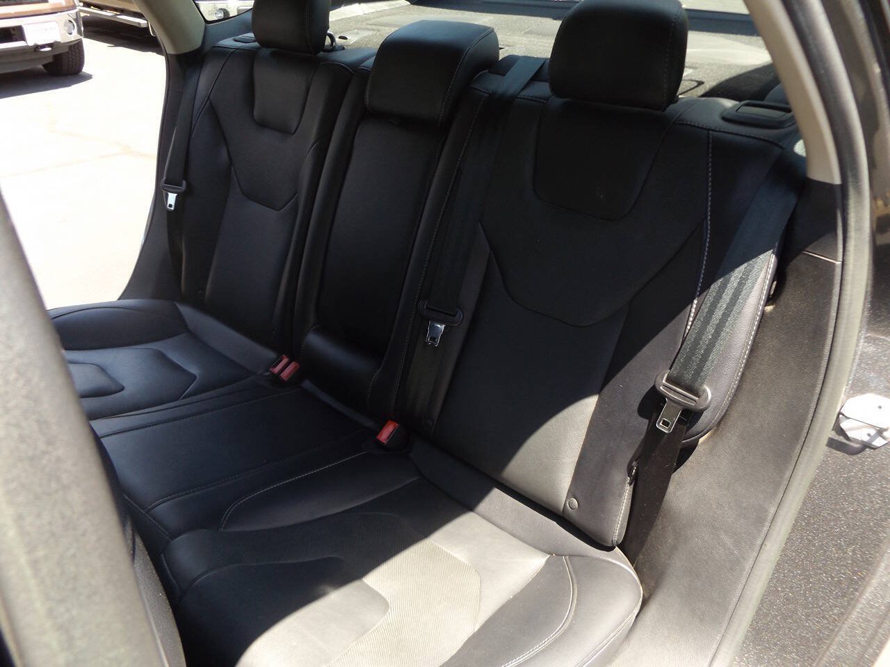 Used 2018 Ford Fusion Titanium AWD/4WD image 16