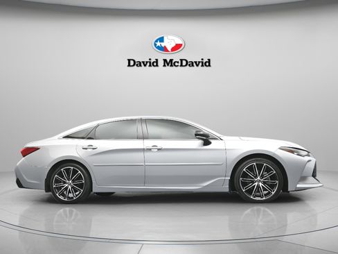 Used 2022 Toyota Avalon Touring image 23