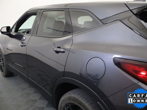 Used 2022 Chevrolet Blazer LT w/ LPO, Black Accent Package FWD image 11