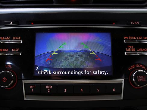 Used 2017 Nissan Altima 2.5 SL w/ Moonroof Package image 26