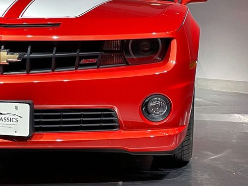 Used 2010 Chevrolet Camaro SS w/ RS Package RWD image 4