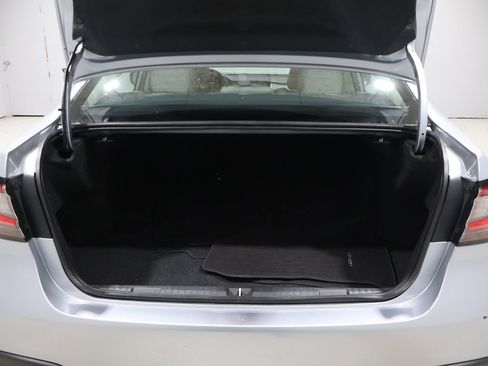 Used 2025 Subaru Legacy Premium image 19