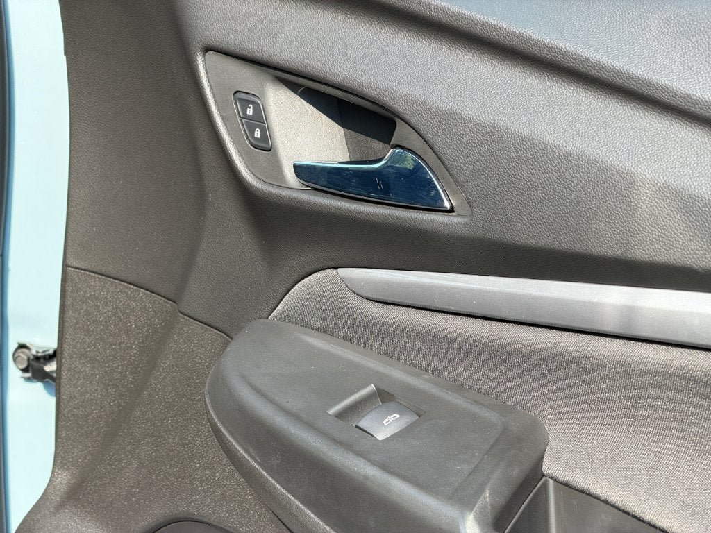 Used 2023 Chevrolet Bolt EUV LT FWD image 26
