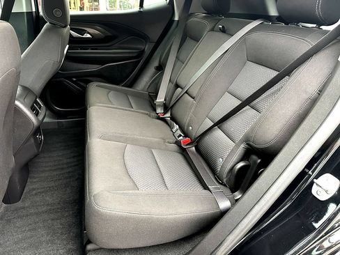 Used 2024 GMC Terrain SLE AWD/4WD image 18