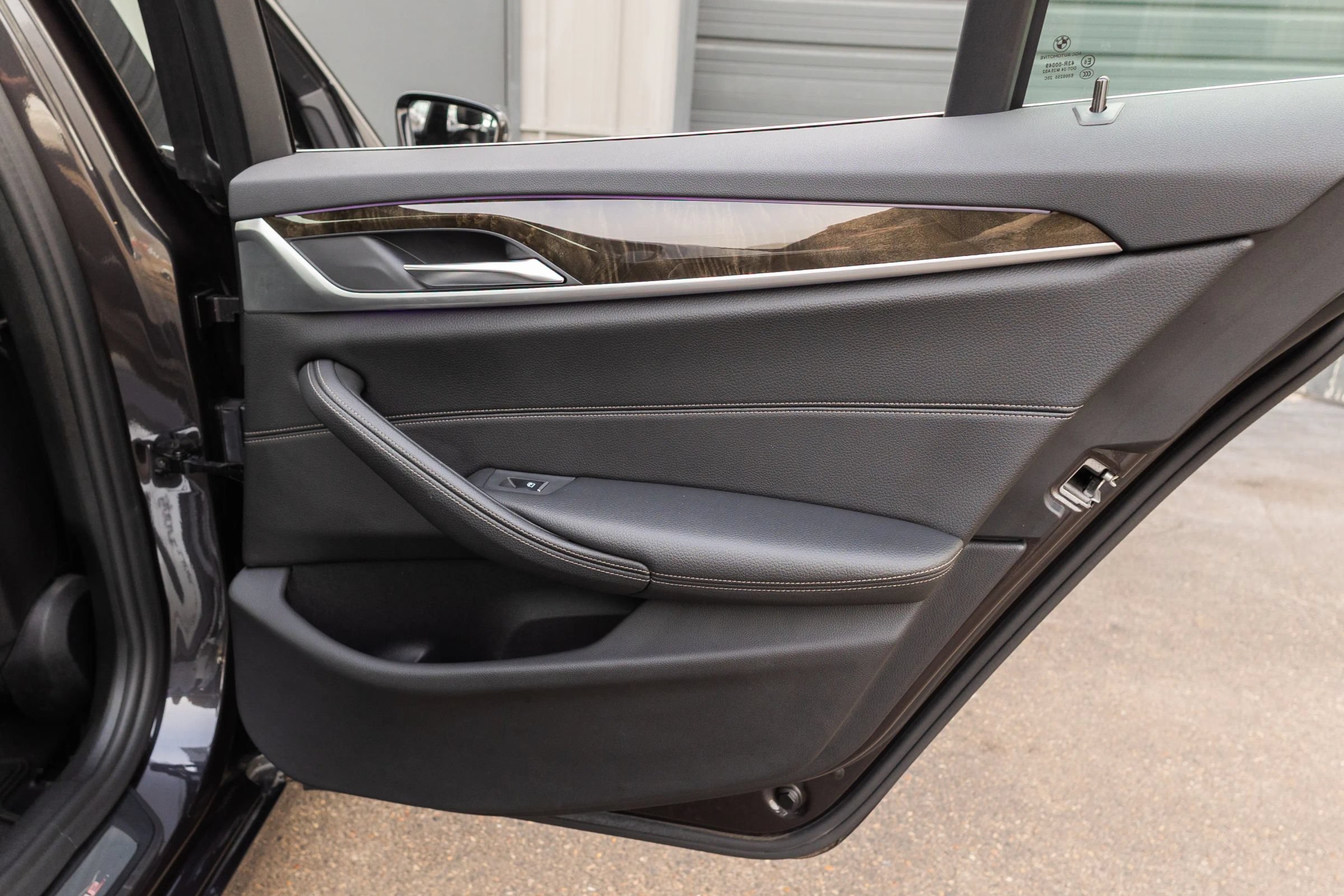 Used 2019 BMW 540i w/ Premium Package RWD image 35