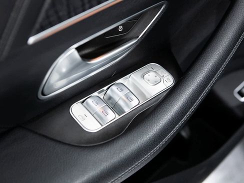 Used 2023 Mercedes-Benz GLE 450 4MATIC image 17