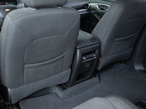 Used 2023 Chevrolet Traverse LT AWD/4WD image 30