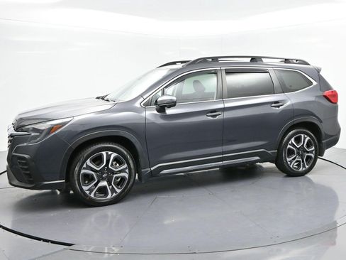 Used 2023 Subaru Ascent Limited w/ Technology Package AWD/4WD image 4