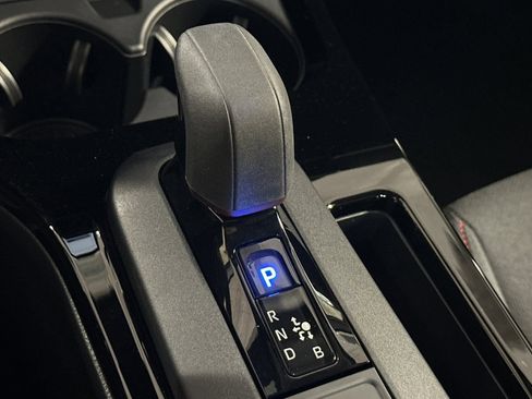 New 2026 Toyota Prius Plug-In Hybrid FWD image 21