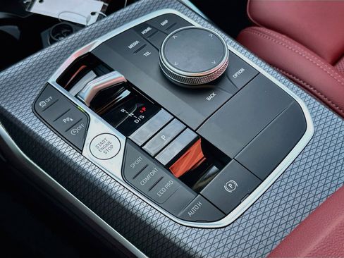 New 2026 BMW 330i Sedan w/ Convenience Package RWD image 12