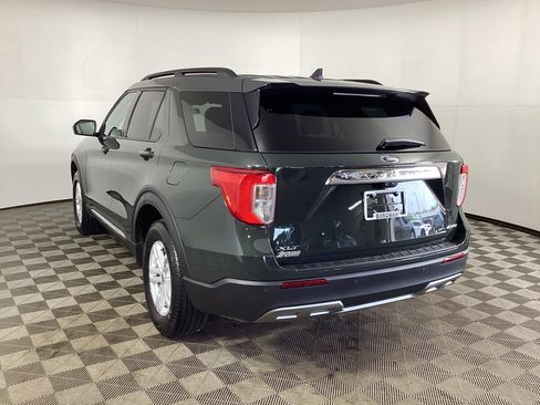 Used 2023 Ford Explorer XLT w/ Equipment Group 202A AWD/4WD image 4