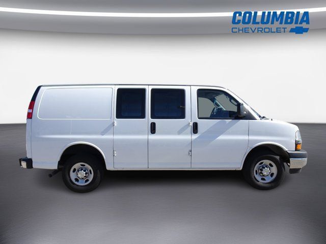 Used 2024 Chevrolet Express 2500 w/ Driver Convenience Package RWD image 2