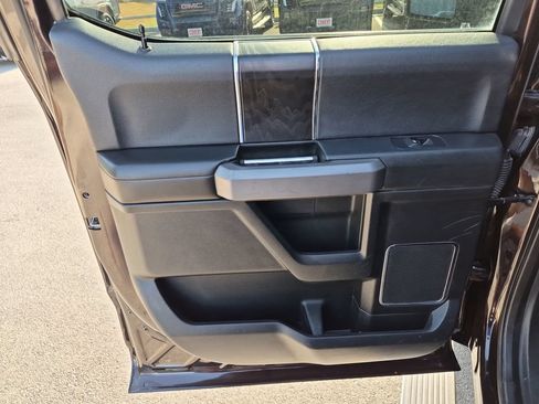 Used 2019 Ford F150 Platinum AWD/4WD image 31