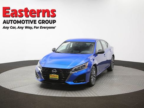 Used 2025 Nissan Altima 2.5 SV FWD image 53