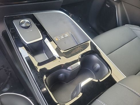 New 2026 Buick Enclave Preferred w/ Power Package FWD image 17