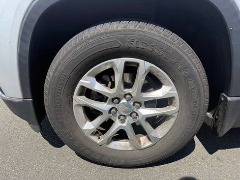 Used 2020 Chevrolet Traverse LT AWD/4WD image 19
