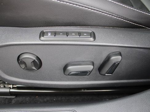 Used 2022 Volkswagen Jetta SEL image 28