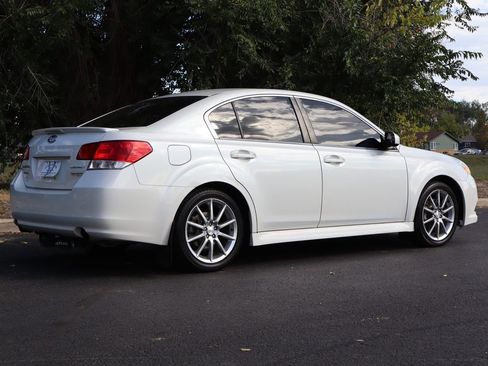 Used 2010 Subaru Legacy 2.5GT Limited image 5