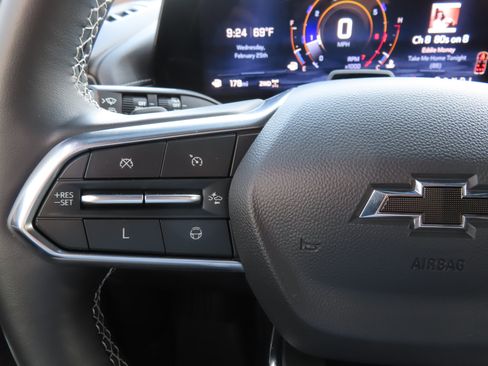 Used 2024 Chevrolet Traverse Z71 w/ Enhanced Driving Package image 23