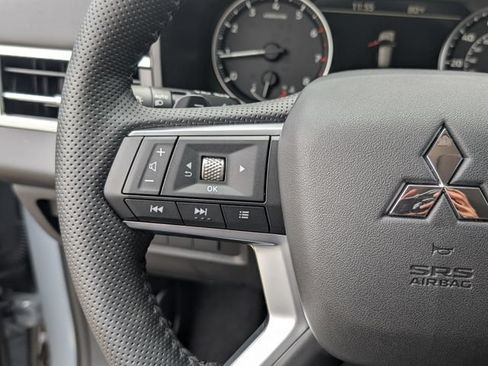 New 2026 Mitsubishi Outlander AWD image 15