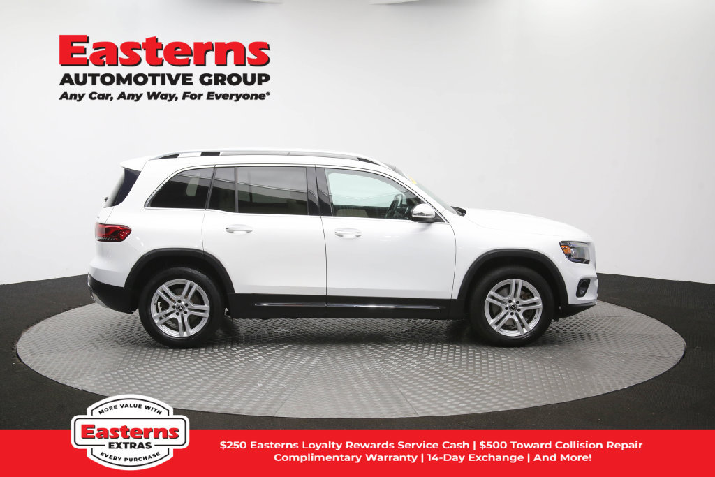 Used 2022 Mercedes-Benz GLB 250 4MATIC w/ Premium Package Lite image 47