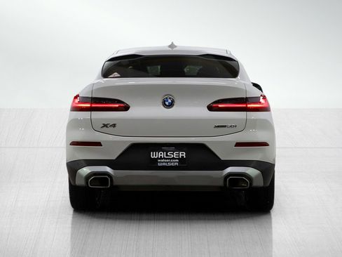 Used 2022 BMW X4 xDrive30i w/ Convenience Package AWD/4WD image 4