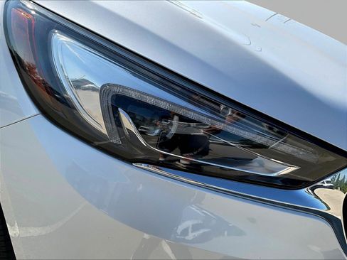 Used 2020 Buick Enclave Premium w/ Sun and Sites Package FWD image 32