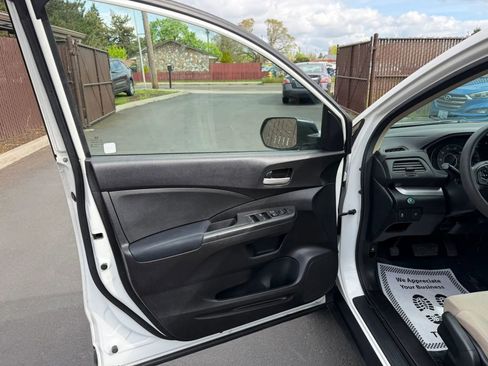 Used 2016 Honda CR-V SE image 10