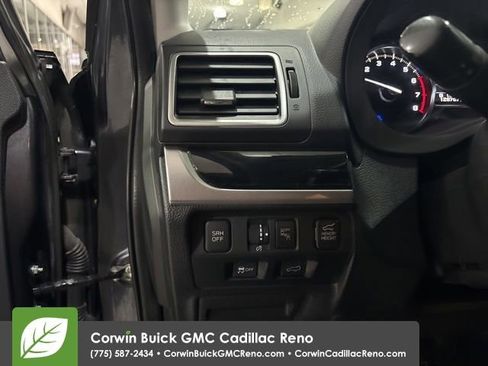 Used 2017 Subaru Forester 2.5i Touring AWD/4WD image 14