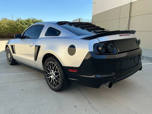 Used 2014 Ford Mustang Coupe RWD image 7