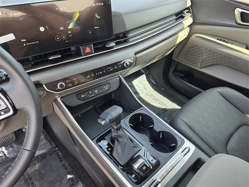 New 2026 Kia Carnival SX image 18