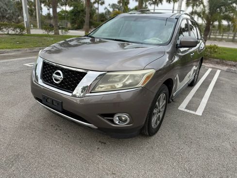 Used 2014 Nissan Pathfinder SL w/ SL Premium Package image 12