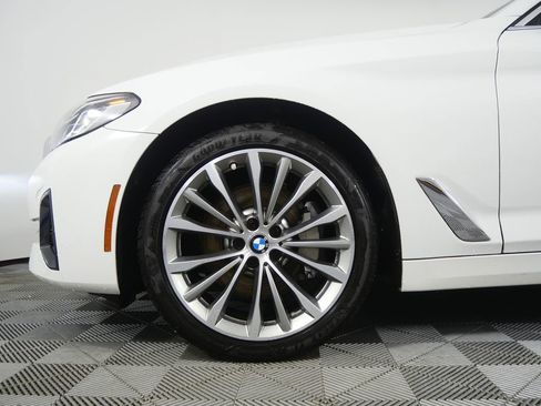 Certified 2023 BMW 530i w/ Convenience Package image 7