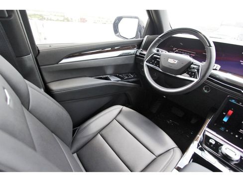 New 2026 Cadillac Escalade ESV 2WD image 8