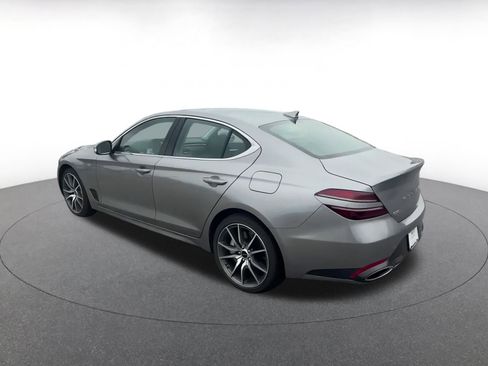Used 2025 Genesis G70 2.5T image 10