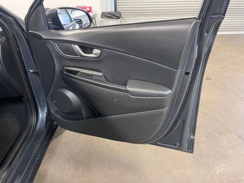 Used 2020 Hyundai Kona Ultimate image 12