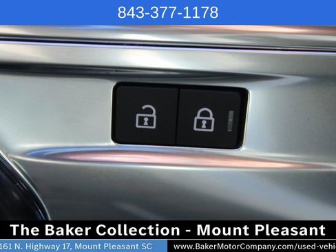 Used 2023 Land Rover Range Rover SE AWD/4WD image 25