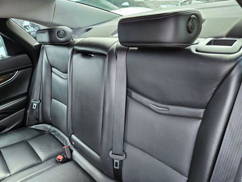 Used 2016 Cadillac XTS Luxury image 15