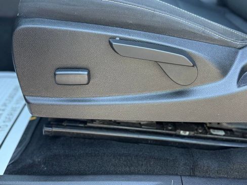 Used 2016 Chevrolet Colorado LT w/ LT Convenience Package image 18