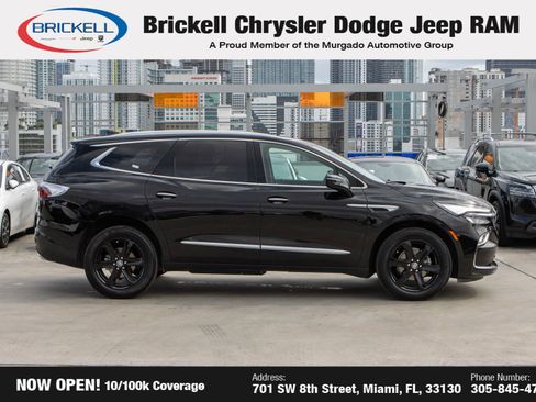 Used 2024 Buick Enclave Essence w/ Sport Touring Edition image 4