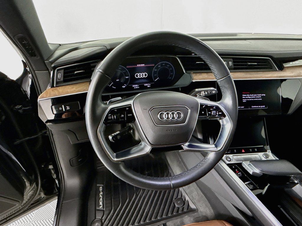Used 2022 Audi e-tron Premium Plus AWD/4WD image 12