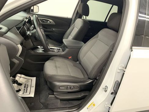 Used 2023 Chevrolet Traverse LT AWD/4WD image 9