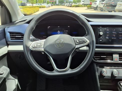 Used 2022 Volkswagen Taos SE FWD image 24