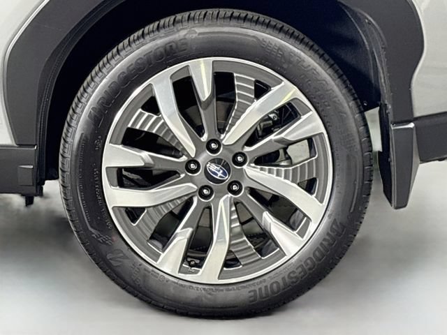 Certified 2025 Subaru Forester Touring w/ Touring Package AWD/4WD image 37