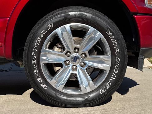 Used 2018 Ford F150 Platinum w/ Equipment Group 701A Luxury image 14