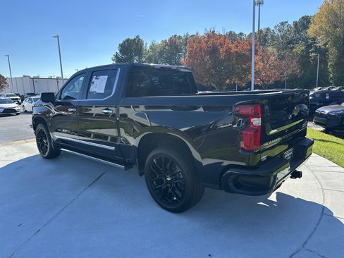 Used 2024 Chevrolet Silverado 1500 High Country w/ High Country Premium Package image 8